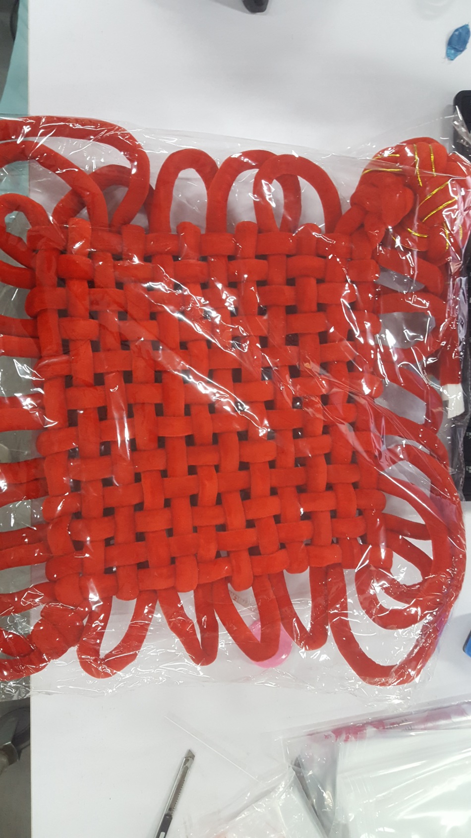 http://img.superbuy.com/group1/M00/14/85/CjNkV1hXZ4KAB07AABXi32tb9JY739.jpg?x-oss-process=image/resize,w_950